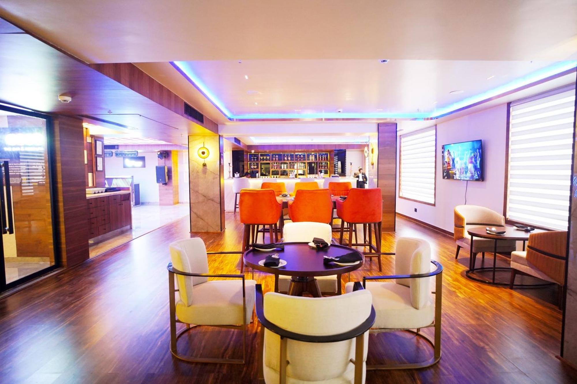 Ishaan Sarovar Portico 德奥加尔 外观 照片