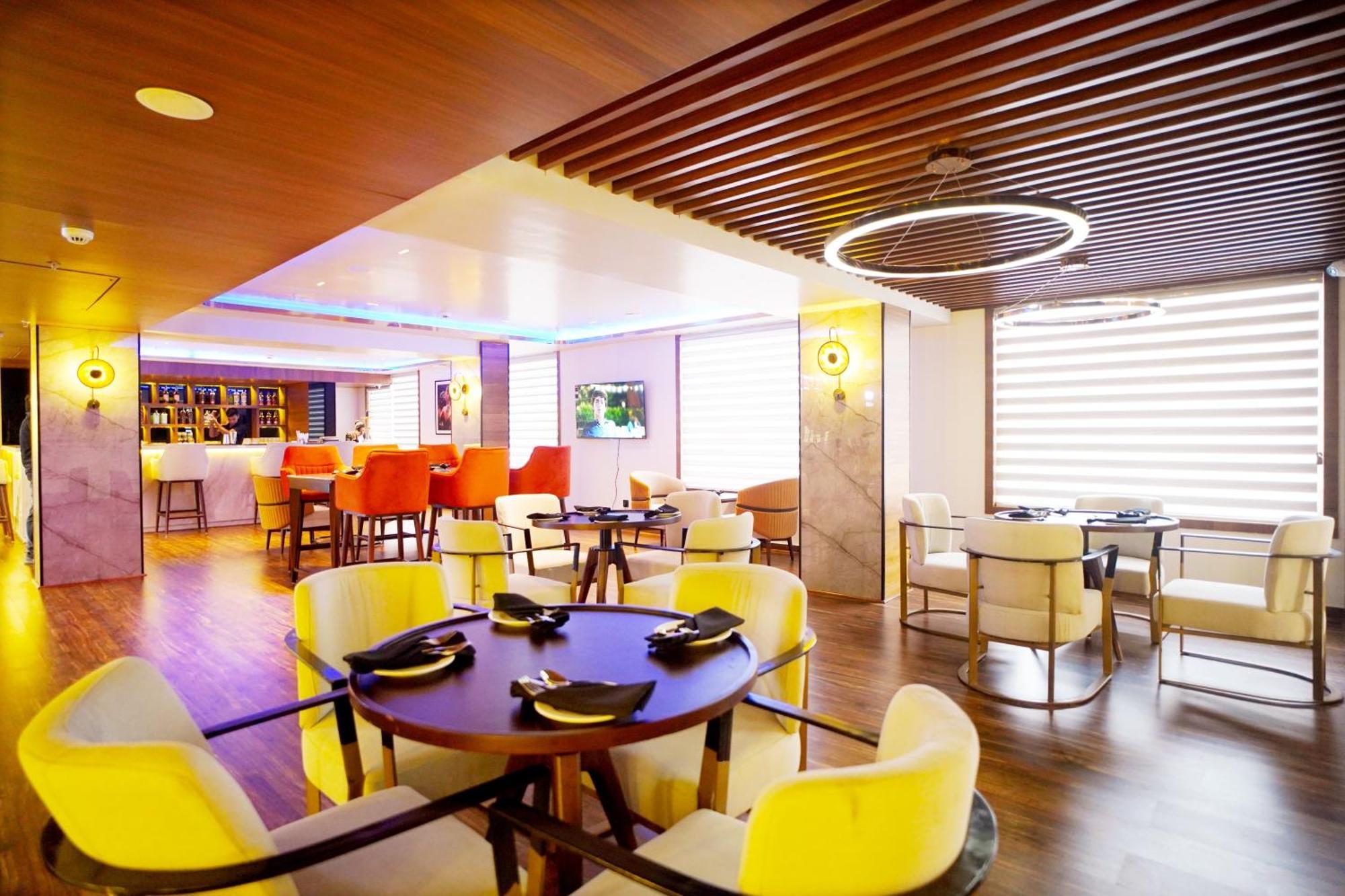 Ishaan Sarovar Portico 德奥加尔 外观 照片