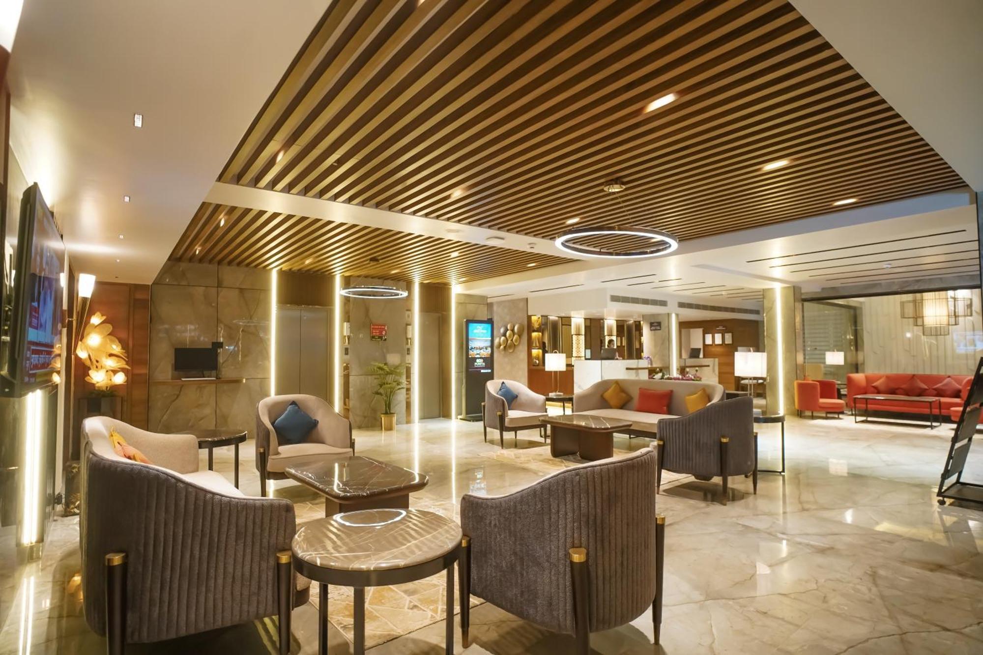 Ishaan Sarovar Portico 德奥加尔 外观 照片