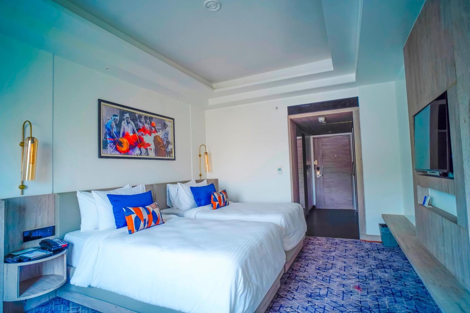 Ishaan Sarovar Portico 德奥加尔 外观 照片