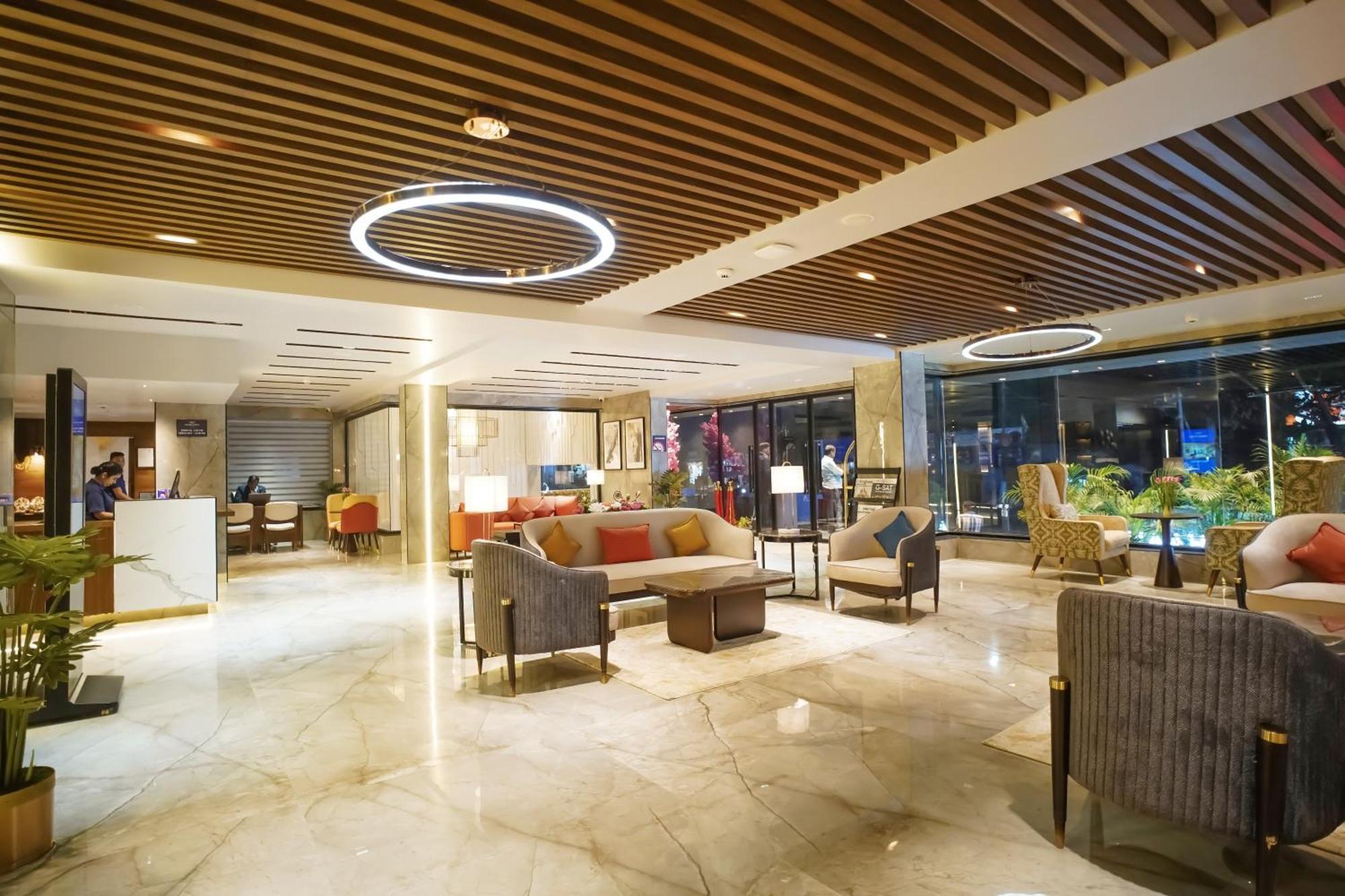 Ishaan Sarovar Portico 德奥加尔 外观 照片