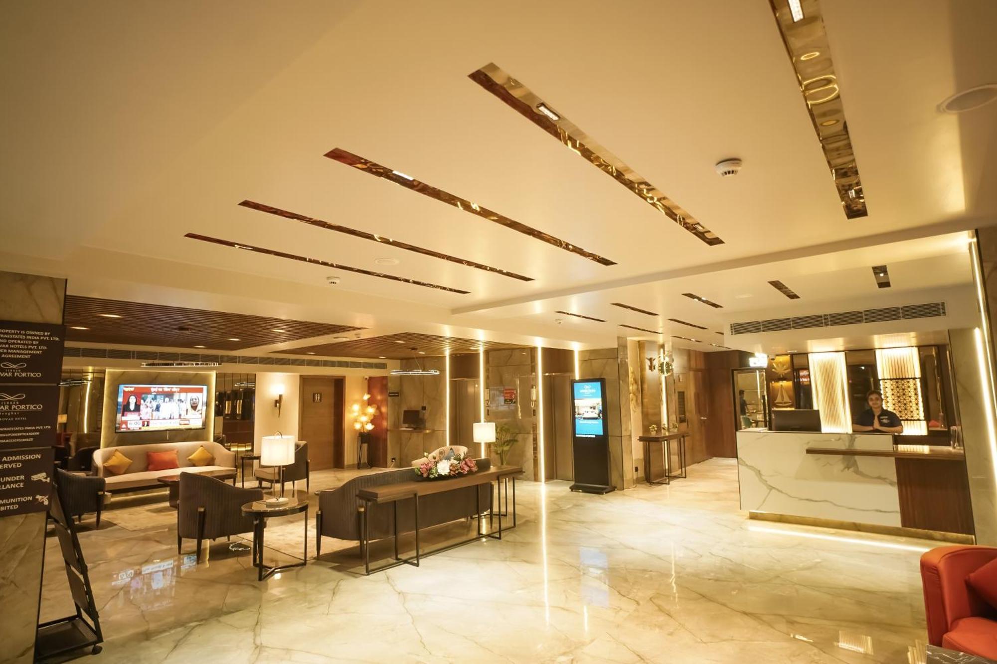 Ishaan Sarovar Portico 德奥加尔 外观 照片