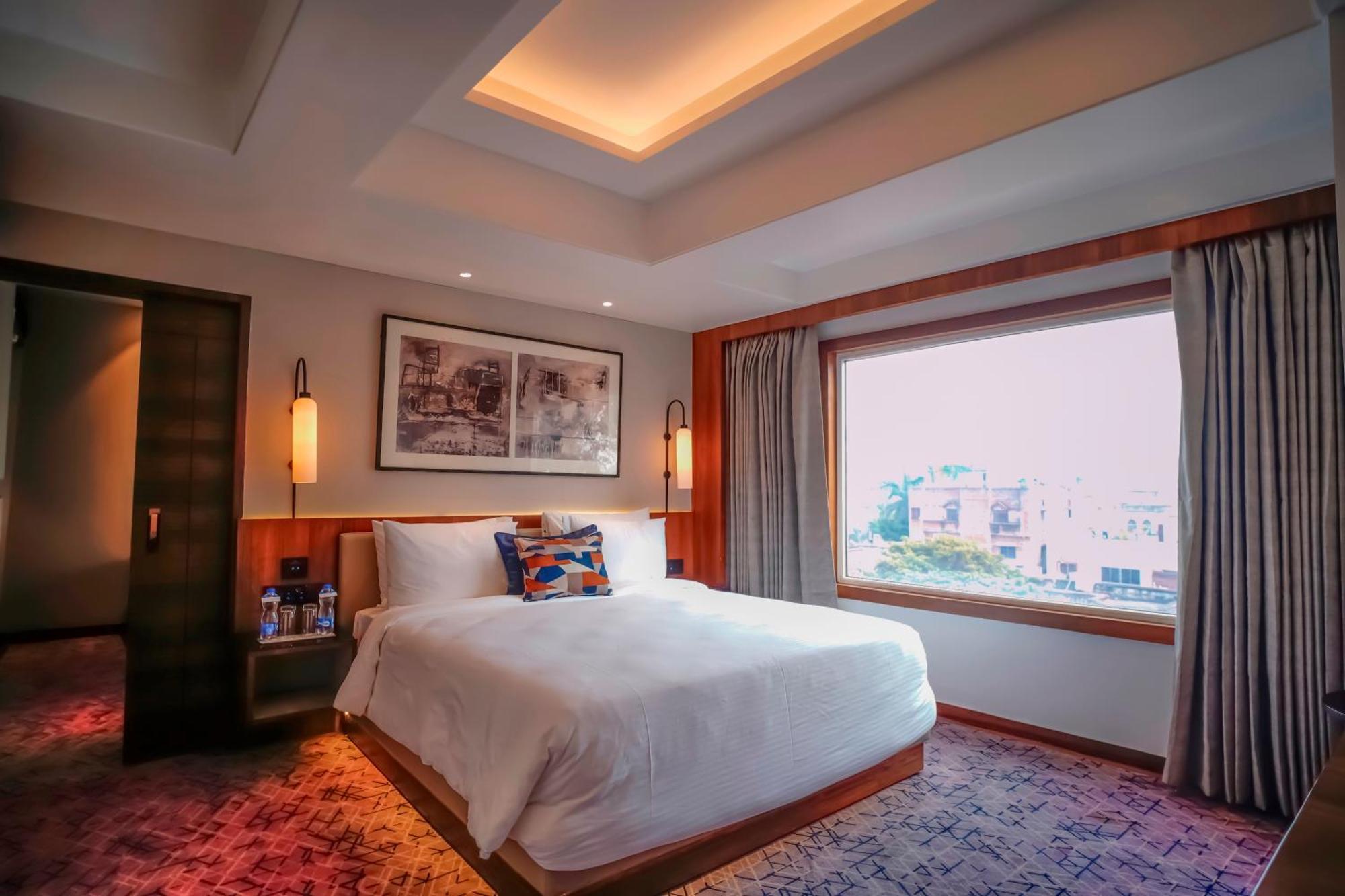 Ishaan Sarovar Portico 德奥加尔 外观 照片