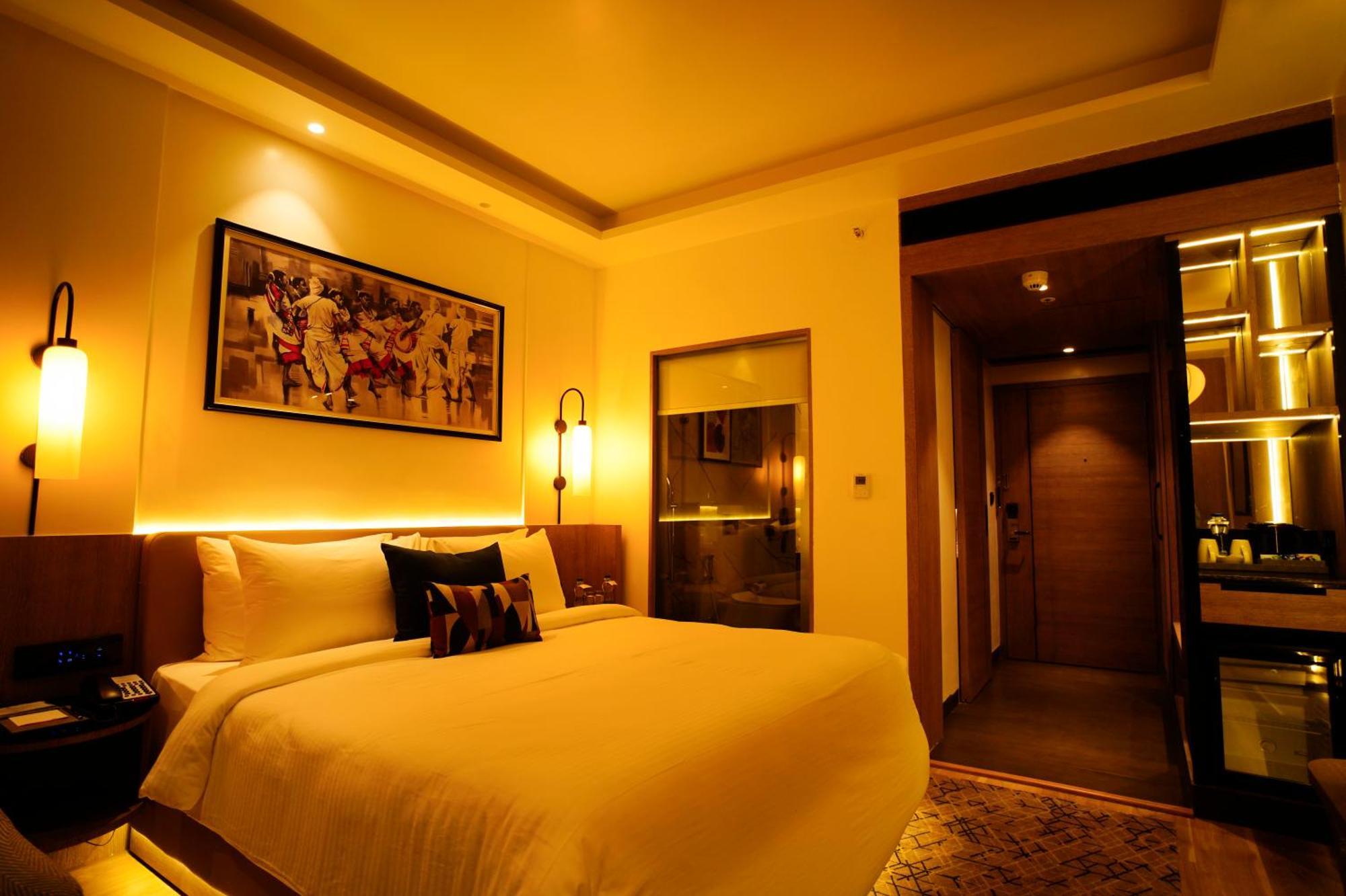 Ishaan Sarovar Portico 德奥加尔 外观 照片